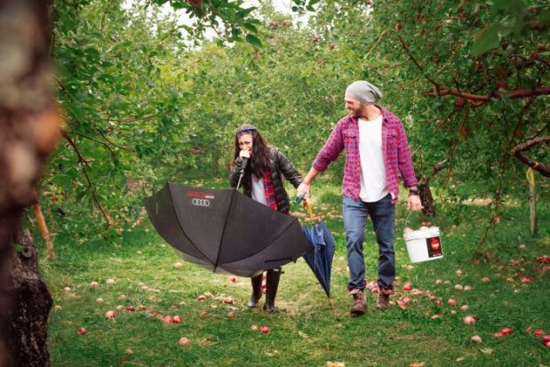 Nina-Engagement-0033-700x467